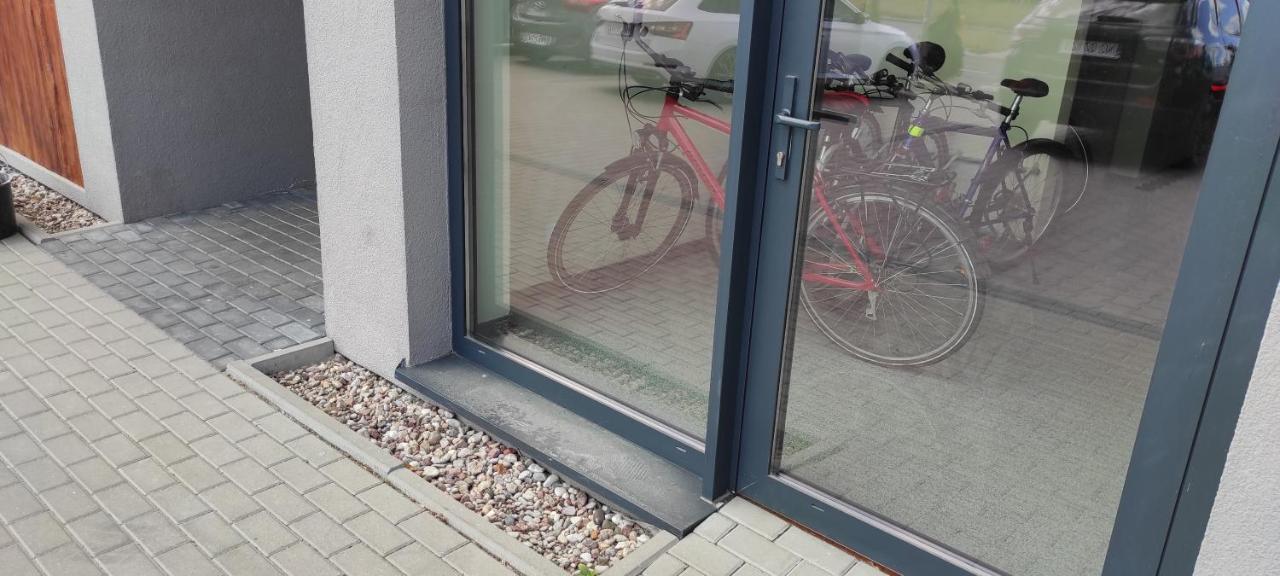 オルシュティンSielska Apartament Zurawi Nad Jeziorem Ukielアパートメント エクステリア 写真